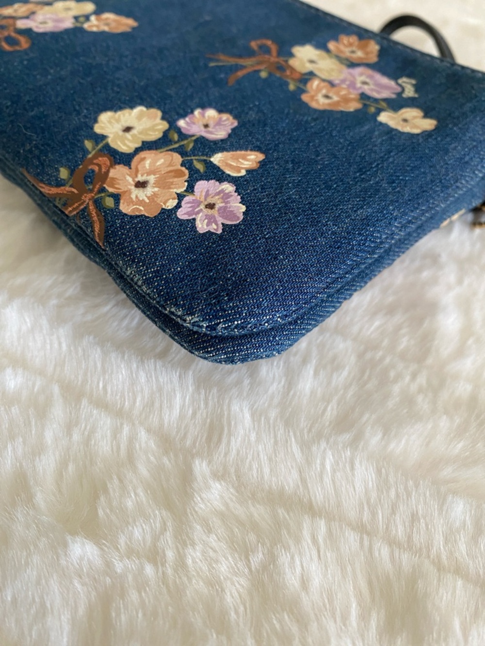 Coach Double Zip Wristlet in Painted Floral Denim - HARD TO FIND - Picture 12 of 16